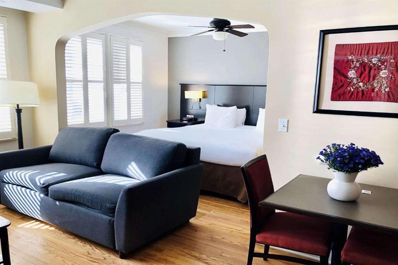 Best Western Plus Hawthorne Terrace Hotel Чикаго Экстерьер фото
